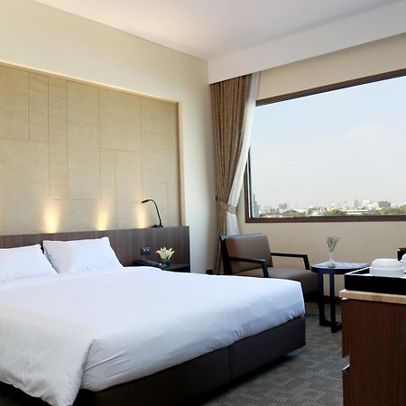 หลุยส์ แทเวิร์น กรุงเทพ  Hotel กรุงเทพมหานคร ภายนอก รูปภาพ