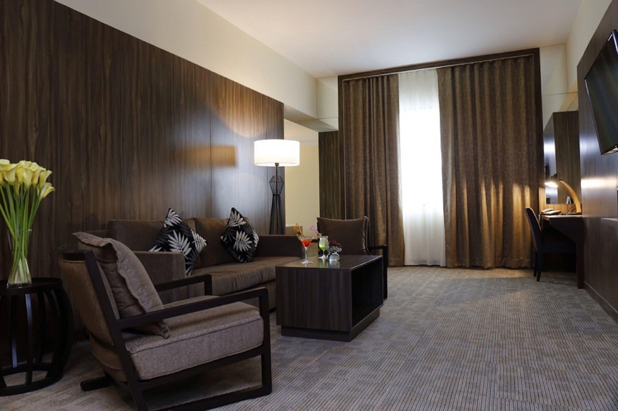 หลุยส์ แทเวิร์น กรุงเทพ  Hotel กรุงเทพมหานคร ภายนอก รูปภาพ
