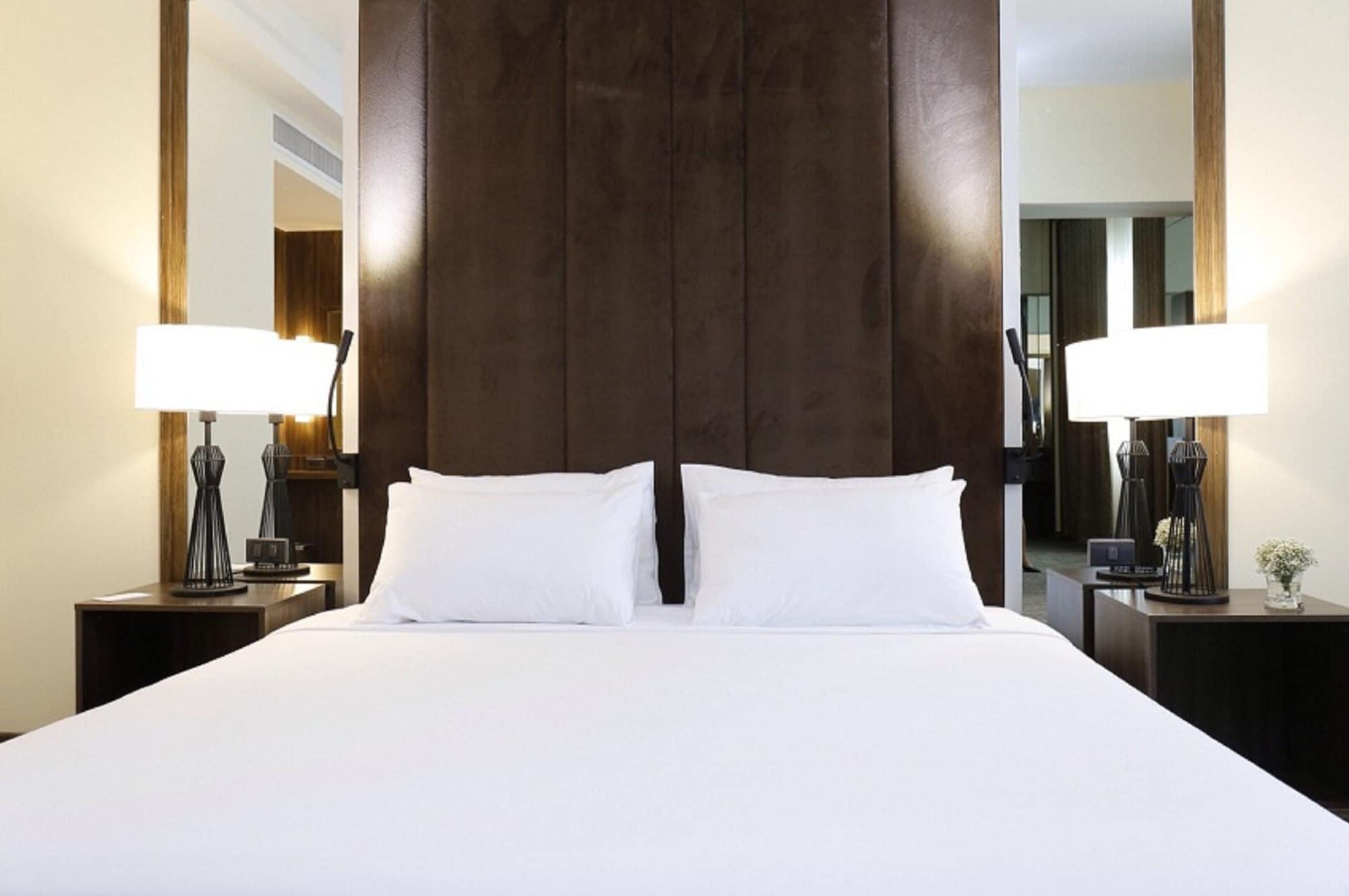 หลุยส์ แทเวิร์น กรุงเทพ  Hotel กรุงเทพมหานคร ภายนอก รูปภาพ