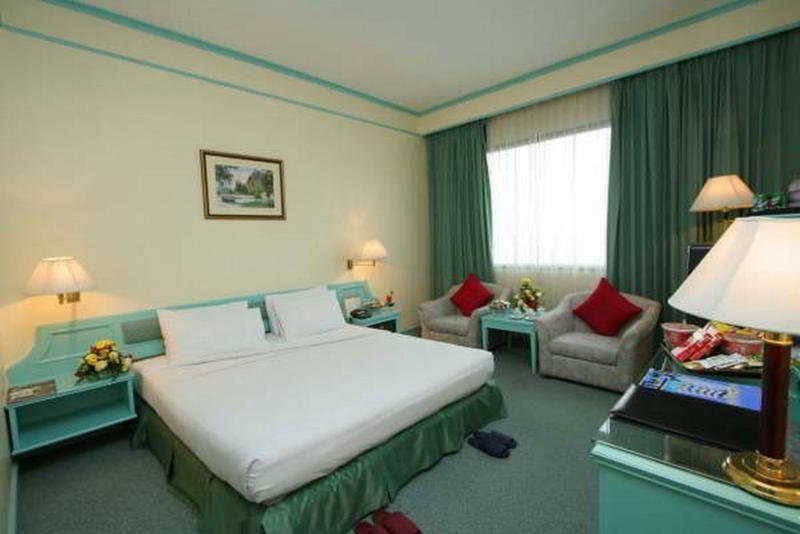 หลุยส์ แทเวิร์น กรุงเทพ  Hotel กรุงเทพมหานคร ภายนอก รูปภาพ