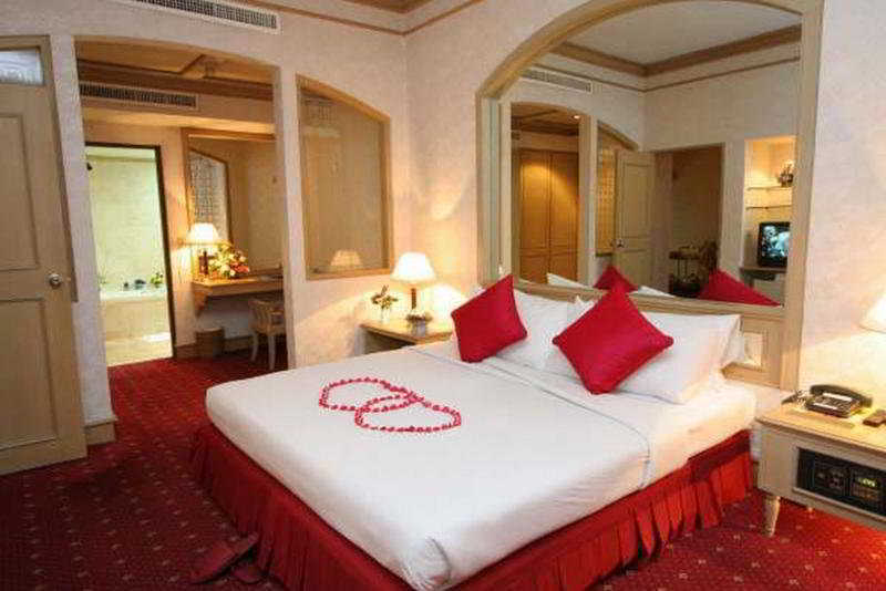 หลุยส์ แทเวิร์น กรุงเทพ  Hotel กรุงเทพมหานคร ภายนอก รูปภาพ