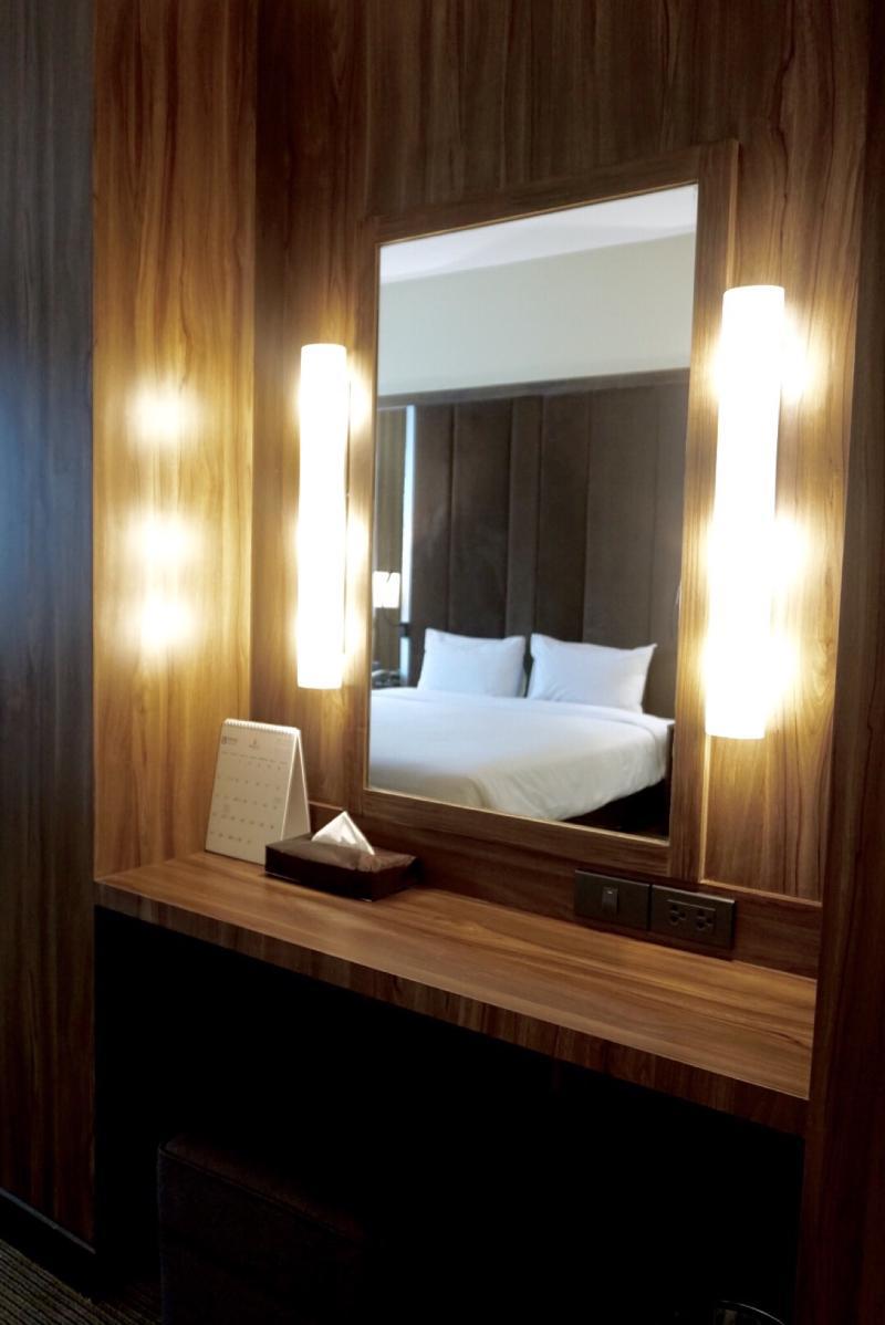 หลุยส์ แทเวิร์น กรุงเทพ  Hotel กรุงเทพมหานคร ภายนอก รูปภาพ