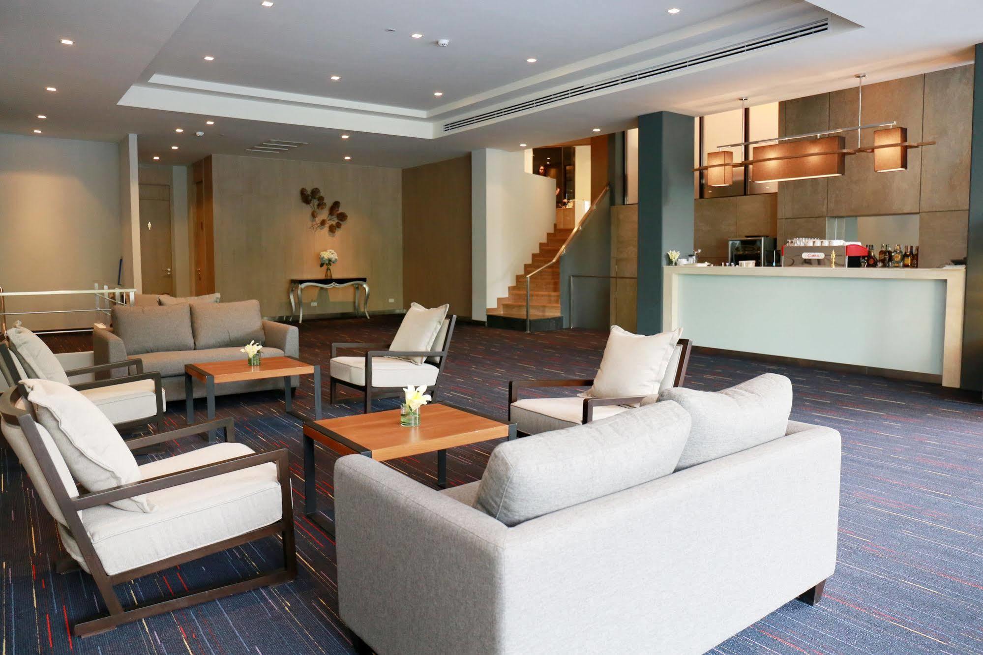 หลุยส์ แทเวิร์น กรุงเทพ  Hotel กรุงเทพมหานคร ภายนอก รูปภาพ