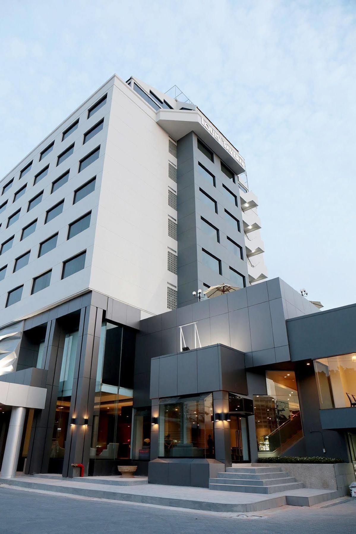 หลุยส์ แทเวิร์น กรุงเทพ  Hotel กรุงเทพมหานคร ภายนอก รูปภาพ