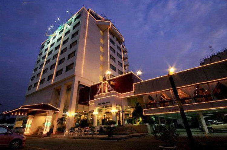 หลุยส์ แทเวิร์น กรุงเทพ  Hotel กรุงเทพมหานคร ภายนอก รูปภาพ