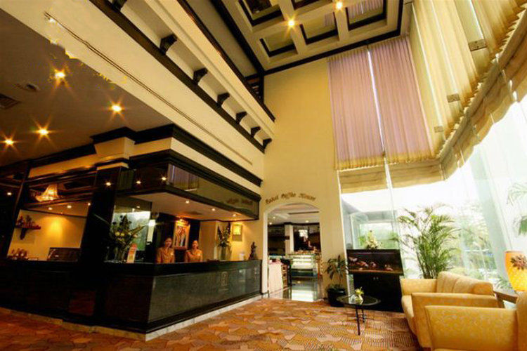 หลุยส์ แทเวิร์น กรุงเทพ  Hotel กรุงเทพมหานคร ภายนอก รูปภาพ